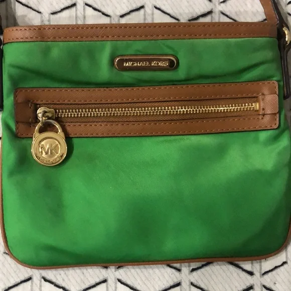 Michael Kors cross body - Picture 3 of 6